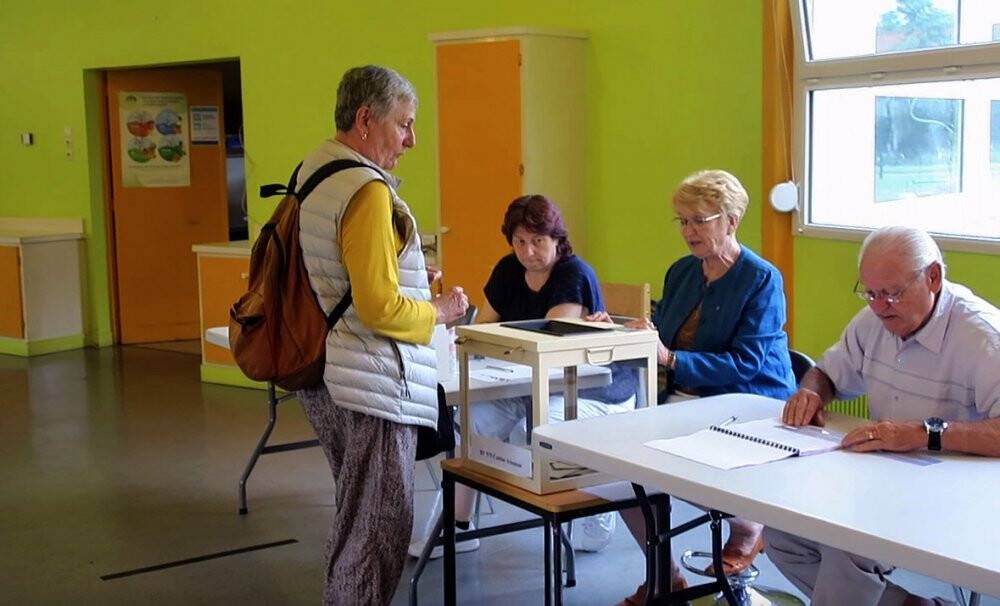 Fransa’da halk genel seçimlerin ikinci turu için sandık başında