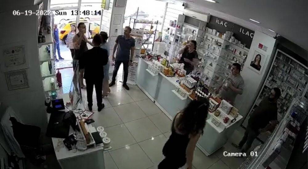 İstanbul'da eczane çalışanlarına saldırı