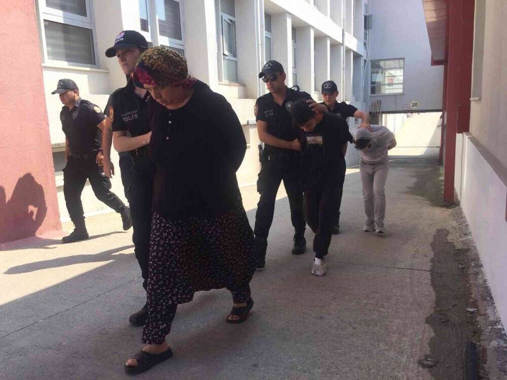 Kadın kılığına girip eski eşini vurup, sevgilisini öldürdü