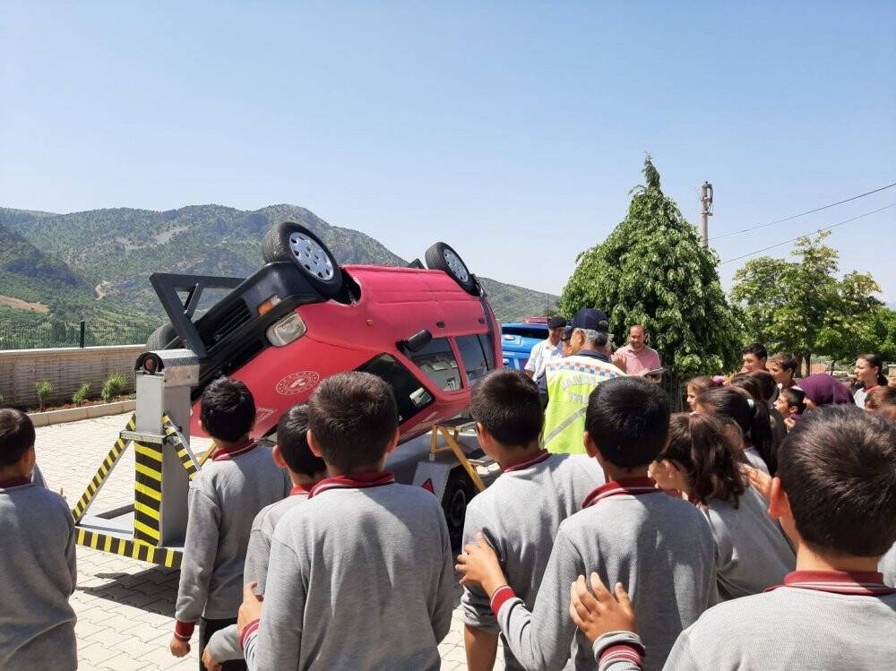 Kazalara karşı Emniyet Kemeri Simülasyon Aracı ile eğitim