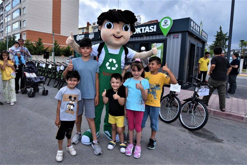 "1 Atık Çok Şey Değiştirir" konulu atık toplama yarışması sona erdi