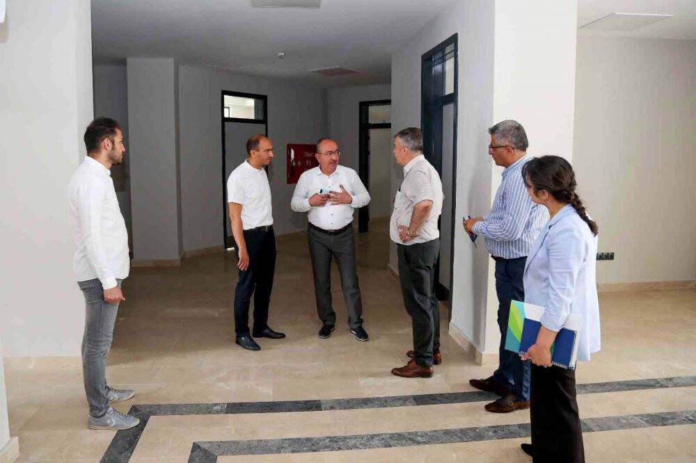 40 derslikli Temaşehir Emlak Konut Ortaokulu ve Anasınıfı inşaatı tamamlandı