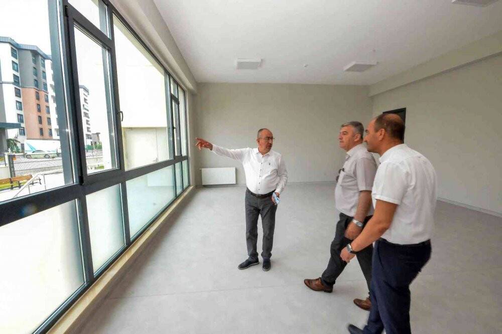 40 derslikli Temaşehir Emlak Konut Ortaokulu ve Anasınıfı inşaatı tamamlandı