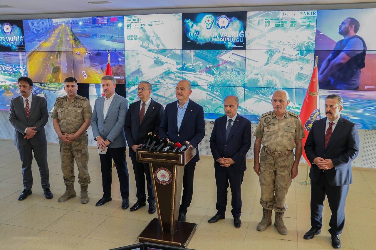 aa-20220621-28211915-28211903-bakan-soylu-diyarbakir-merkezli-10-ilde-uyusturucu-saticilarina-yonelik-operasyon-baslatildigini-acikladi.jpg