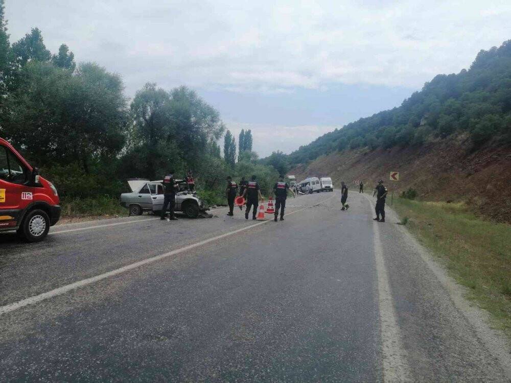 Konya’da yolcu minibüsü ile otomobil çarpıştı: 6 yaralı