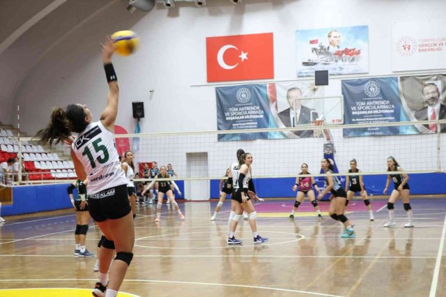 Voleybol Bölgesel Lig Finalleri, Aydın’ın ev sahipliğinde başladı