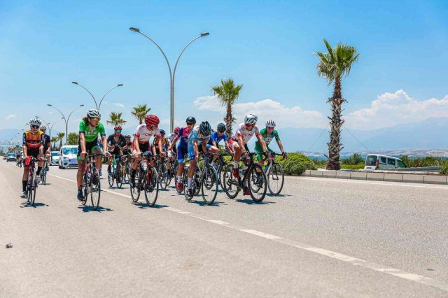 Türkiye’nin dört bir yanından gelen takım ve sporcular Denizli’de ter döktü