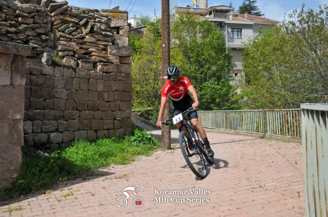 Pedallar Anadolu’nun zirvesinde dönecek