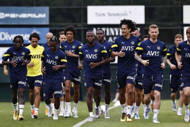 Fenerbahçe yeni sezon hazırlıklarını sürdürdü