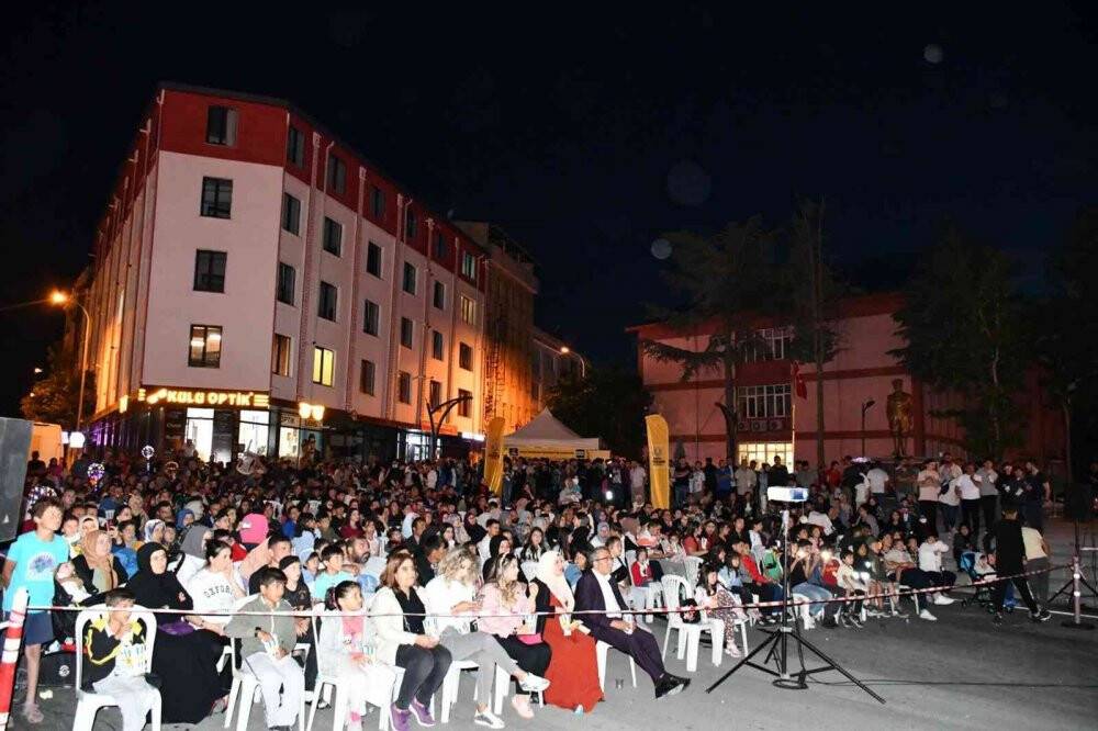 Gezen Sinema Tırı’nın son durağı Kulu ilçesi oldu