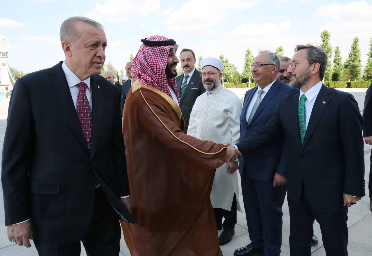 aa-20220622-28229733-28229730-cumhurbaskani-erdogan-suudi-arabistan-veliaht-prensi-selmani-resmi-torenle-karsiladi.jpg