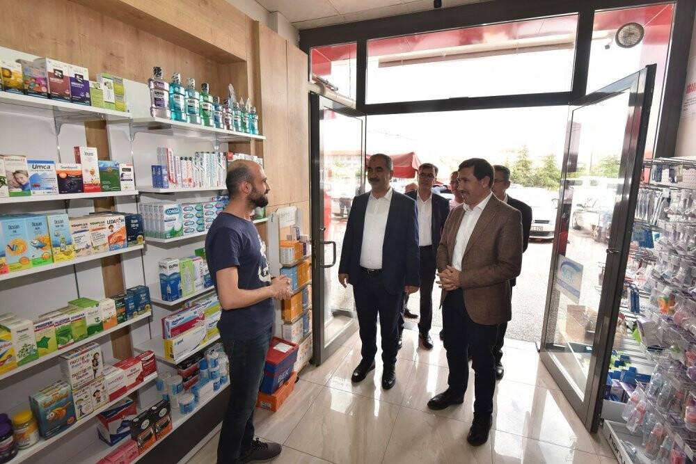 Başkan Kılca esnaf ve mahalle ziyaretleri çerçevesinde vatandaşlarla buluştu
