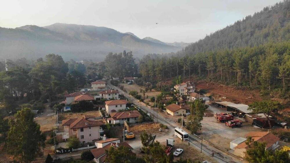 Marmaris’te baş döndüren hava trafiği