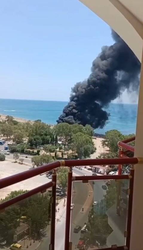 Plaj işletmesi alev topuna döndü