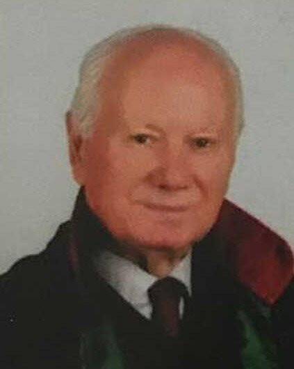 Evinin penceresinden beton zemine düştü