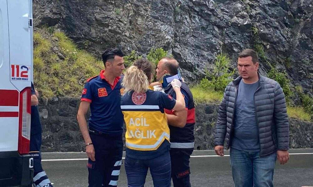 Kazaya müdahaleye giden ekip kaza yaptı: 3 yaralı