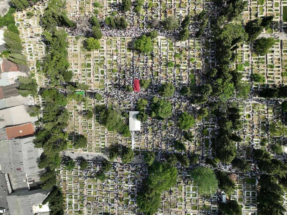 Mahmut Ustaosmanoğlu hocaefendi toprağa verildi