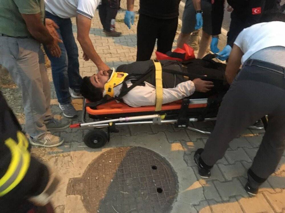 Otomobil şarampole devrildi: 3 yaralı