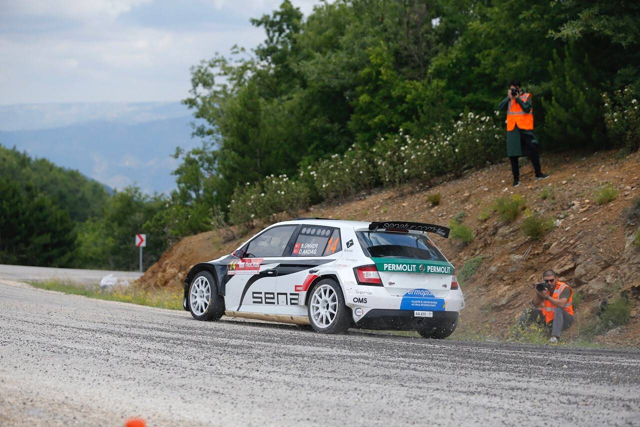 aa-20220625-28256712-28256710-turkiye-ralli-sampiyonasinin-ucuncu-ayagi-tamamlandi.jpg