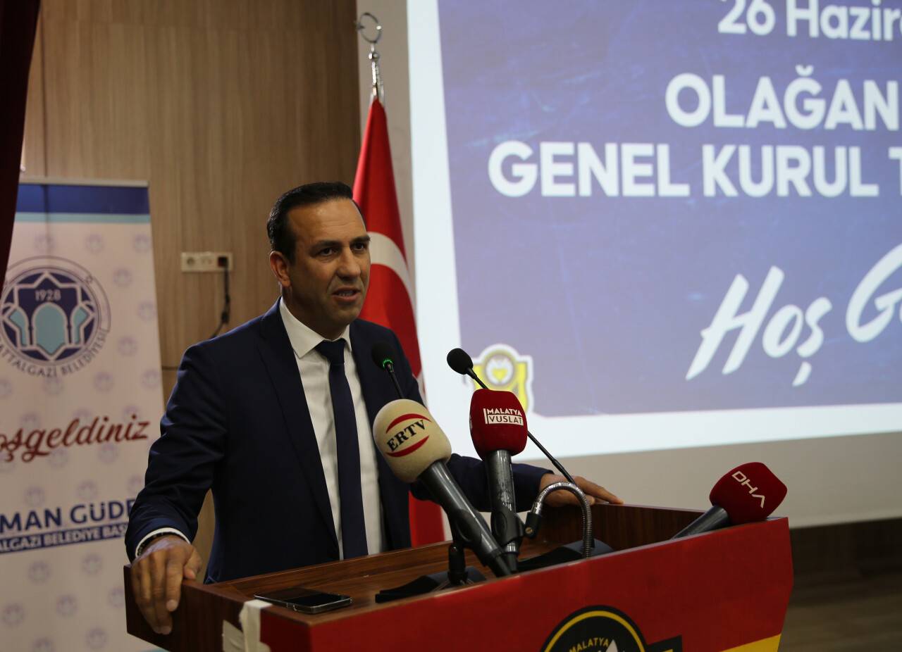 aa-20220626-28262374-28262371-yeni-malatyasporda-baskanliga-aziz-ayboga-secildi.jpg
