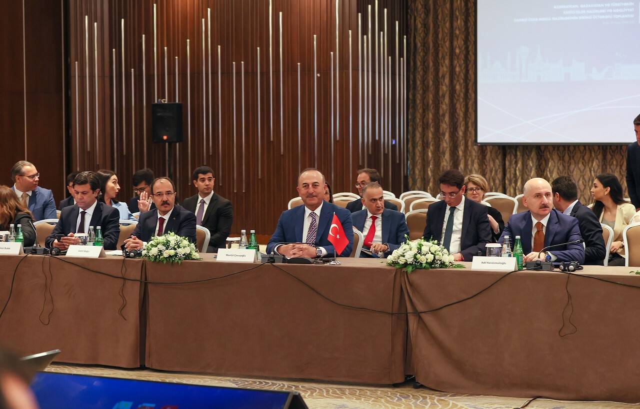 aa-20220627-28266272-28266270-turkiyeazerbaycankazakistan-disisleri-ve-ulastirma-bakanlari-toplantisi.jpg