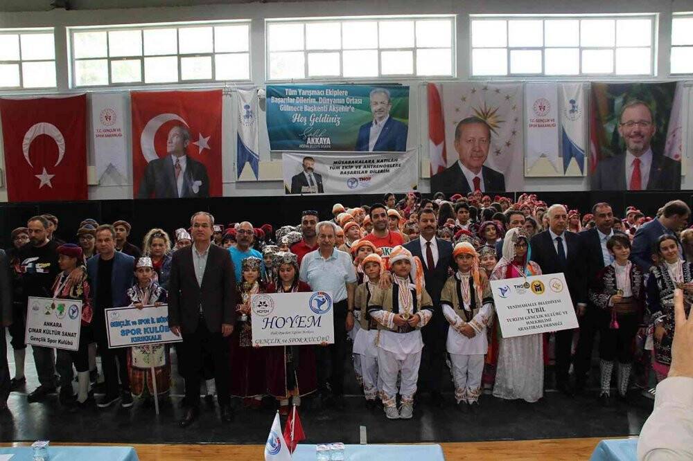 Akşehir Halk Oyunları Grup Yarışması'na ev sahipliği yaptı
