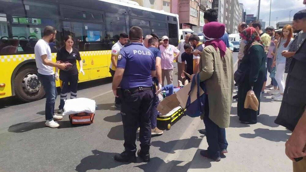 Bahçelievler’de ambulans yayaya çarptı