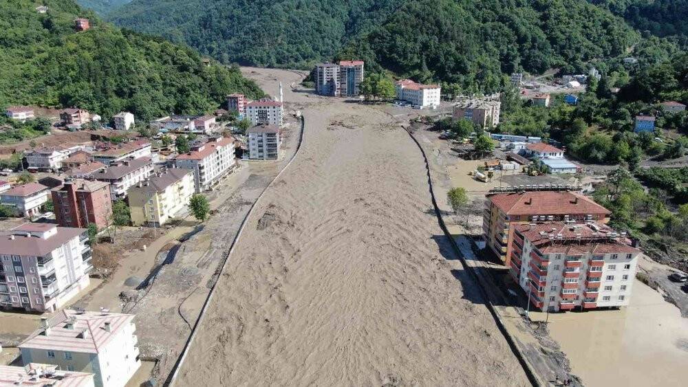 Kastamonu'da aşırı yağış sele neden oldu
