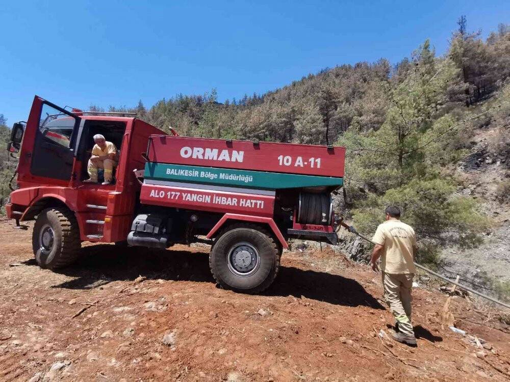 Marmaris’te yanan alanların soğutma çalışmaları devam ediyor