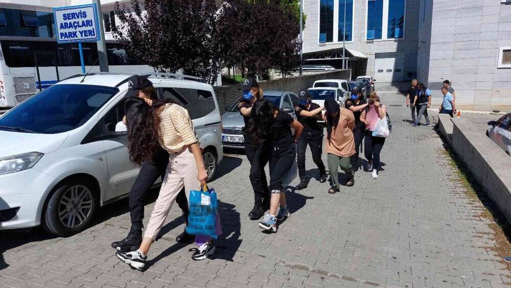 SGK’yı 23,9 milyon TL zarara uğratılması operasyonundan 26 kişi adliyeye sevk edildi