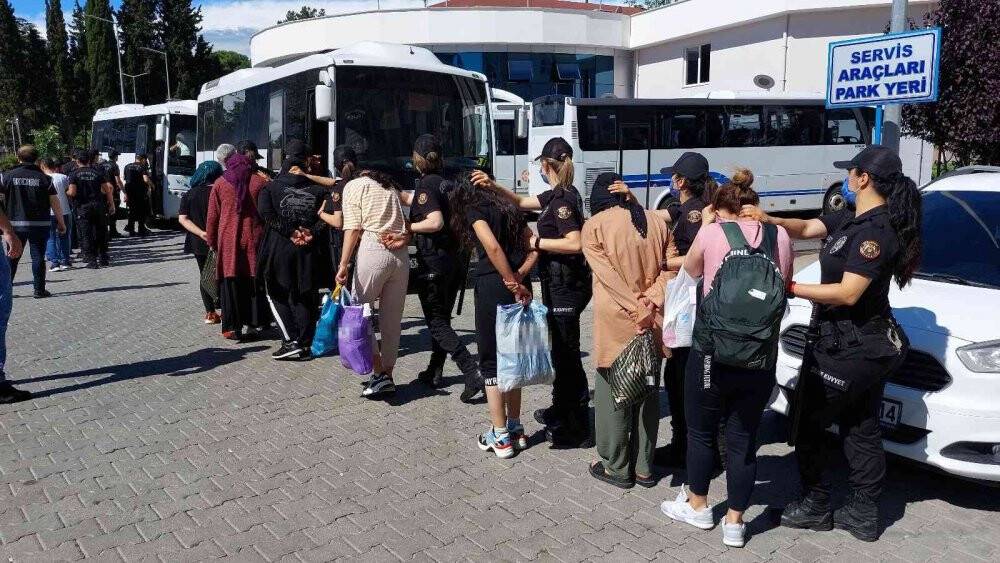 SGK’yı 23,9 milyon TL zarara uğratılması operasyonundan 26 kişi adliyeye sevk edildi