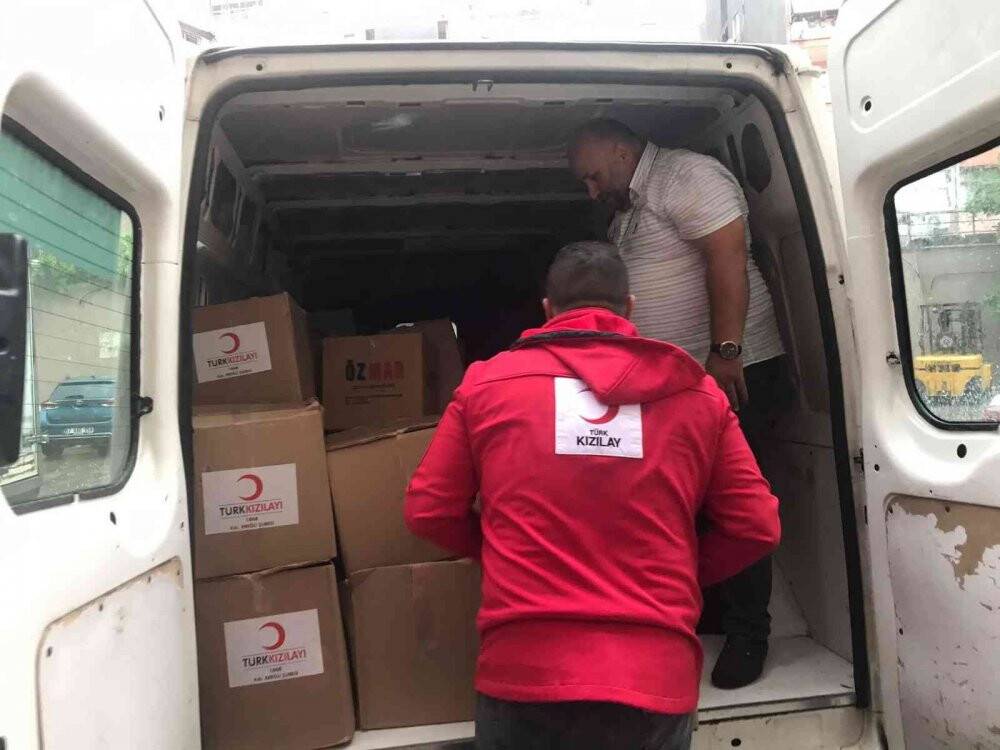 Türk Kızılay’ı Kdz. Ereğli Şubesi afet bölgesine yardıma gitti