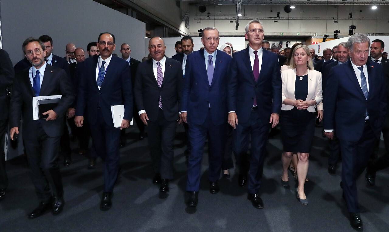 aa-20220628-28282970-28282962-turkiye-isvec-ve-finlandiya-arasinda-uclu-memorandum-imzalandi.jpg