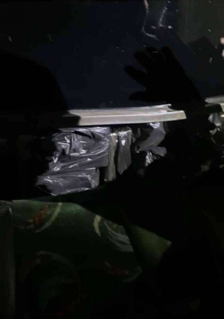 Ağrı’da bir otobüse zulalanmış 4400 paket kaçak sigara ele geçirildi