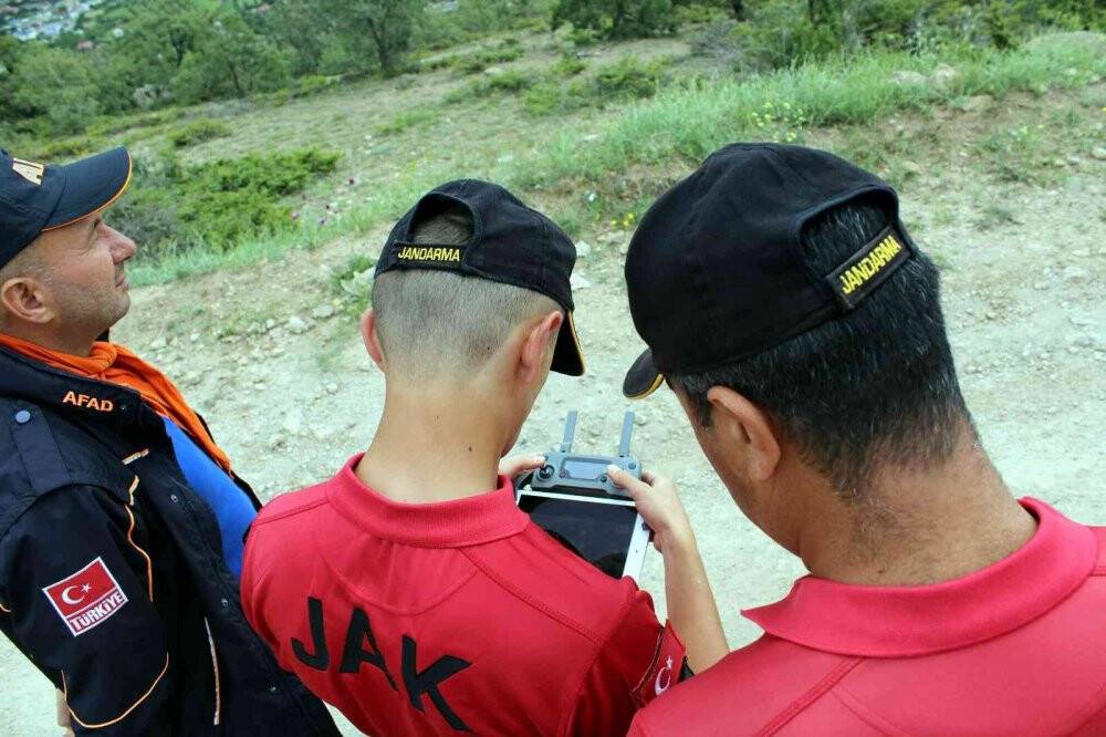 Kayıp kurbanlık koyunlar dron ile bulundu