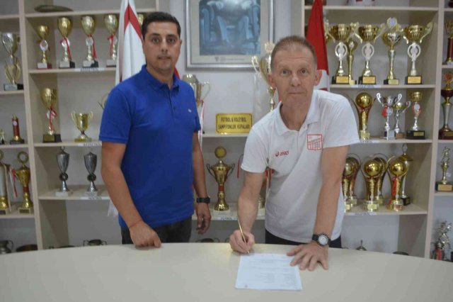 Ayvalıkgücü voleybolda Gökhan Edman ile yola devam edecek