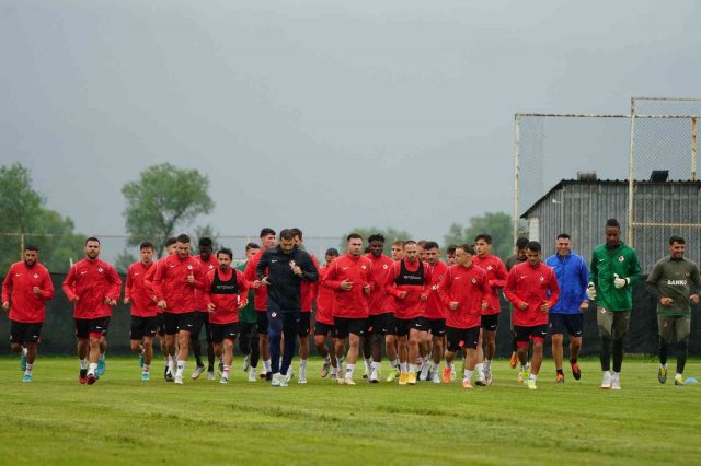 Gaziantep FK hazırlıklarını Bolu’da sürdürüyor