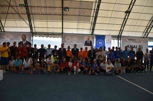 Anadolu Yıldızlar Ligi tenis müsabakaları sona erdi