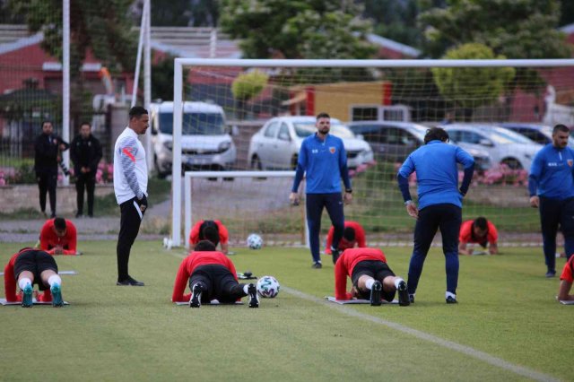 Kayserispor yeni sezon hazırlıklarına başladı