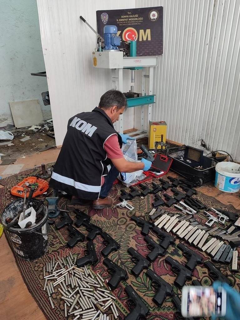 24 ilde başlatılan "Tümor" operasyonunda 7 şüpheli Konya'da yakalandı