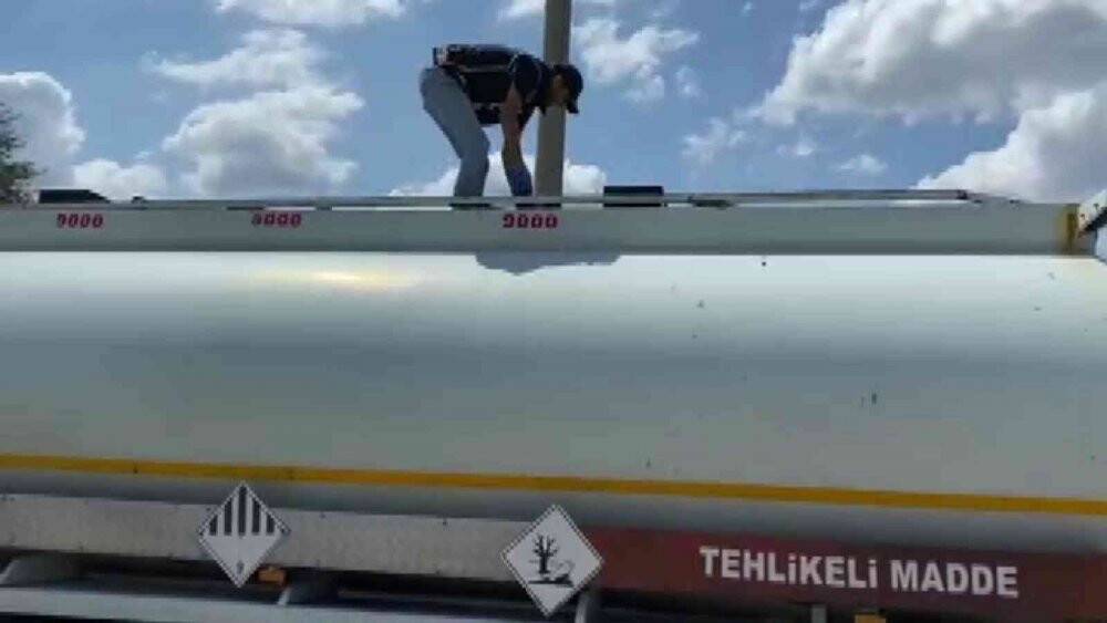 İzmir’de çevreye zararlı 23 ton karışımlı akaryakıt ele geçirildi