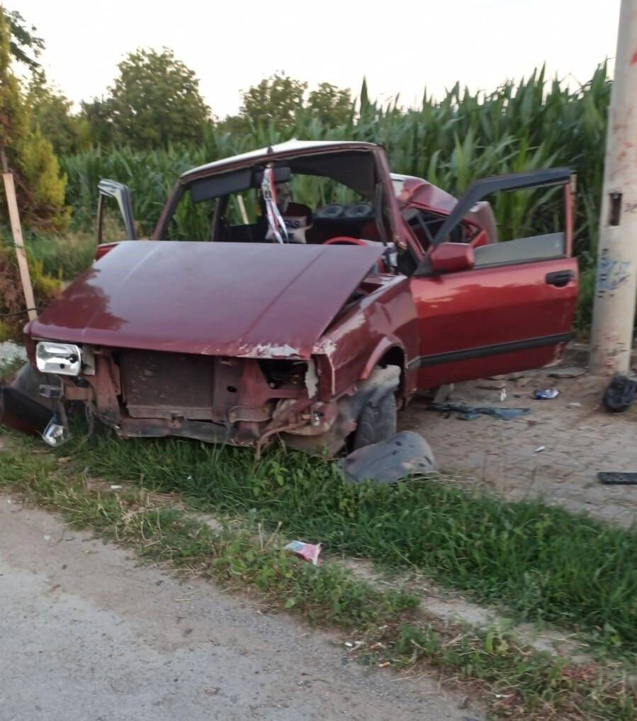 Alkollü ve ehliyetsiz sürücü kaza yaptı; 2 yaralı