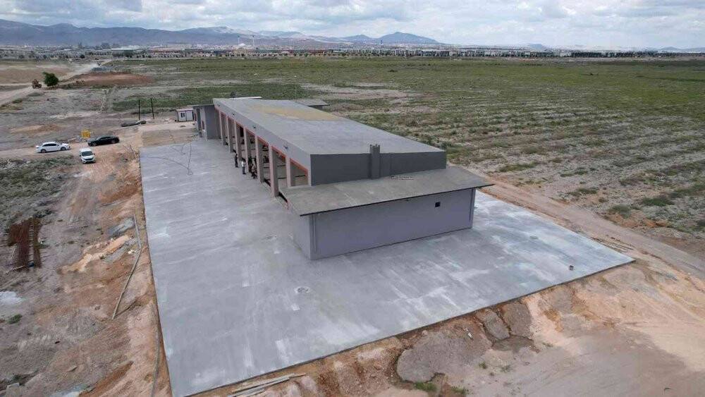 Konya Büyükşehir'in şehre kazandırdığı Sanayi İtfaiye Merkezi tamamlanıyor