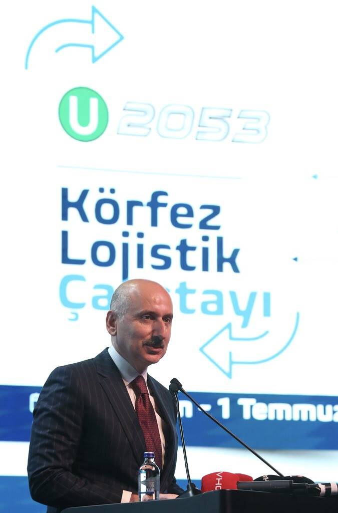 aa-20220630-28296983-28296976-ulastirma-ve-altyapi-bakani-adil-karaismailoglu-kocaelide.jpg