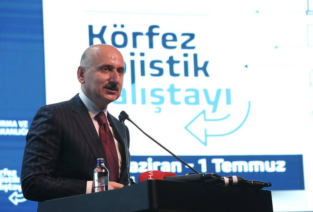 aa-20220630-28296983-28296977-ulastirma-ve-altyapi-bakani-adil-karaismailoglu-kocaelide.jpg