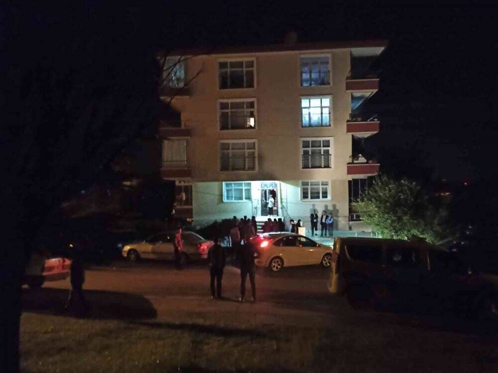 Ankara’da koca dehşeti: Kayınbabasını bıçaklayarak öldürüp eşini yaraladı