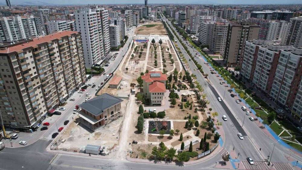 Başkan Altay Şefik Can Parkı'nda yapılan çalışmaları yerinde inceledi