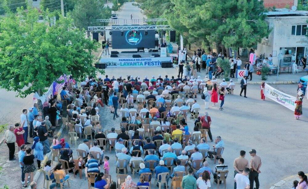 Pamukkale’de kekik ve lavanta festivali coşkusu