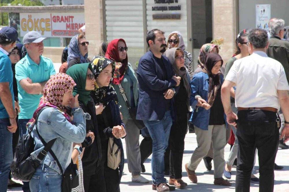 Pencereden düşerek hayatını kaybeden 5 yaşındaki Kuzey’e acı veda