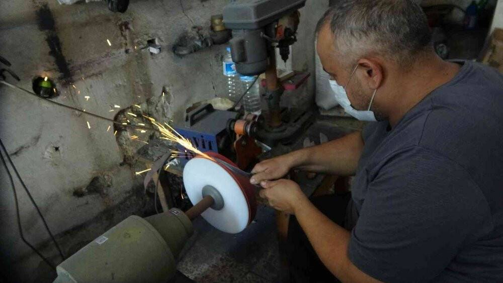 Baba yadigarı mesleklerinin en yoğun günlerini yaşıyorlar